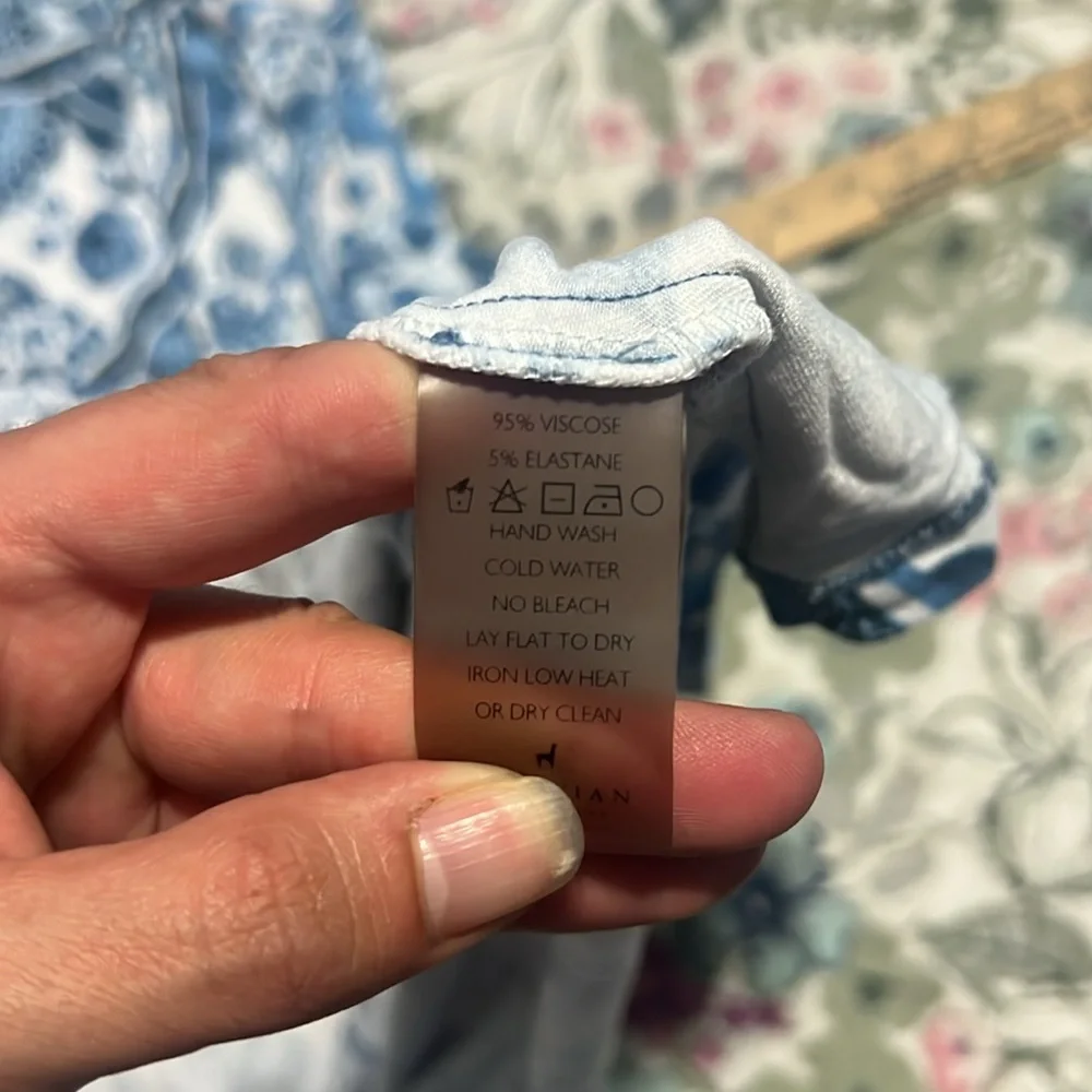 Sleeveless Blue and White Paisley Maxi Dress - Picture 5 of 5